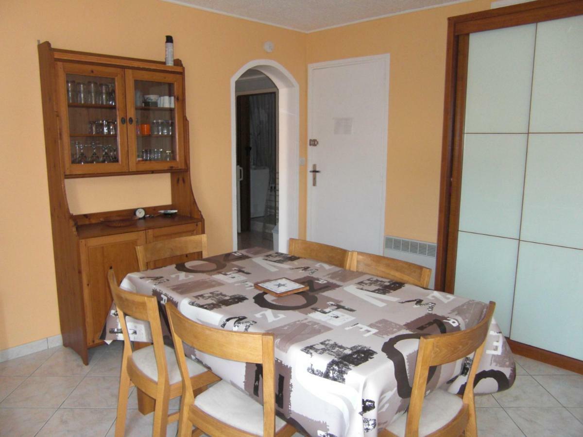 라론드레모레 79 Rue Des Tourterelles 아파트 외부 사진